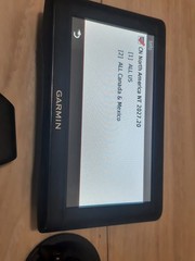 Garmin Nuvi 52LM 5-inch Screen GPS with Lifetime 2026 Maps