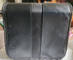 CD DVD Carry Storage Binder Holds 28 Case Logic Black Nylon Travel Case-28