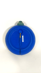 JBL Clip 2 Waterproof Portable Bluetooth Speaker Blue battery Last up to 8 Hours