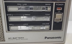 VTG Panasonic RF-559 AM/FM Portable Radio w/ Handle AC/Battery Tested Working