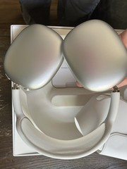 Apple AirPods Max – Space Gray + Black 1st gen A2096 MGYH3AM-good condition