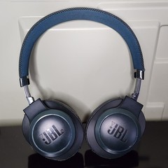 JBL Live 500BT Over-the-Ear Wireless Bluetooth Headphones Dark Green Needs Pads