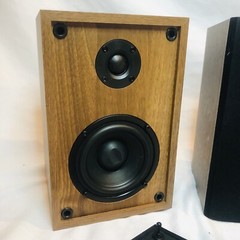 Angel’s Horn Bookshelf Speakers Wood Grain Pair Tested & Working 18W 4ohm