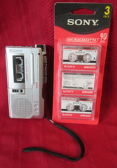 Sony M-650V Microcassette-Corder Handheld Voice Recorder Tapes Works Need Repair