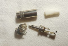 1/8 Inch Mono Audio Phone Plug + Shunted Jack Japan