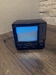 Vintage D&S RTV-002 4.5″ B/W Mini TV & AM/FM Radio Retro 1991 Prop Tested Works!
