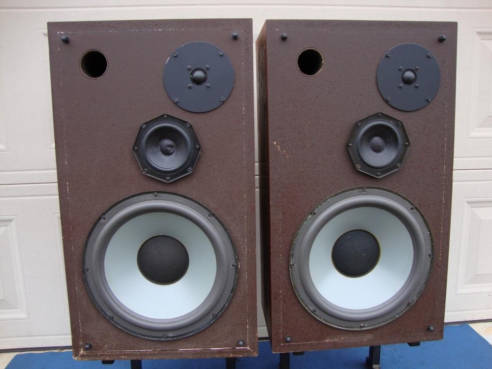 Awesome Infinity 3000P 3-Way Floor Speakers – Reconditioned Vintage