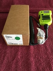 MOTOROLA NNTN8302A XE RSM APX PORTABLE SPEAKER MIC