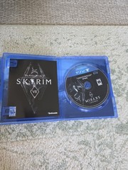 Sony PlayStation 4 VR Skyrim Bundle PS4 VR Series 2 CHU-ZVR2, Very Good