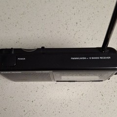 Radio Shack DX-350 12-Band Portable Receiver AM/FM/LW/SW Shortwave Black