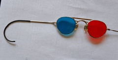 Vintage Anaglyph 3D Glasses Red And Blue Glasses with 2 Clip Ons Lot