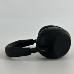 Sony WH-1000XM6 Headphones Black w/ Case/Audio Cable – Excellent Condition