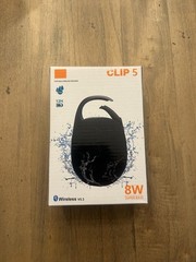 After Market of the Clip 5 Speaker