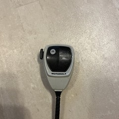 Motorola AAM50RNC9AA1AN Radius CM200 Mobile Radio UHF 438-470 MHz Powers On