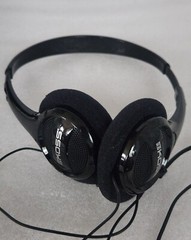 Koss KPH7 Black On-Ear Headphones • Foam Ear Cushion & Adjustable Headband