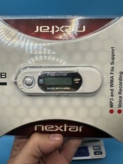 Nextar 1GB Digital MP3 Player Voice Recorder 500 Songs Red MA933A Brand New