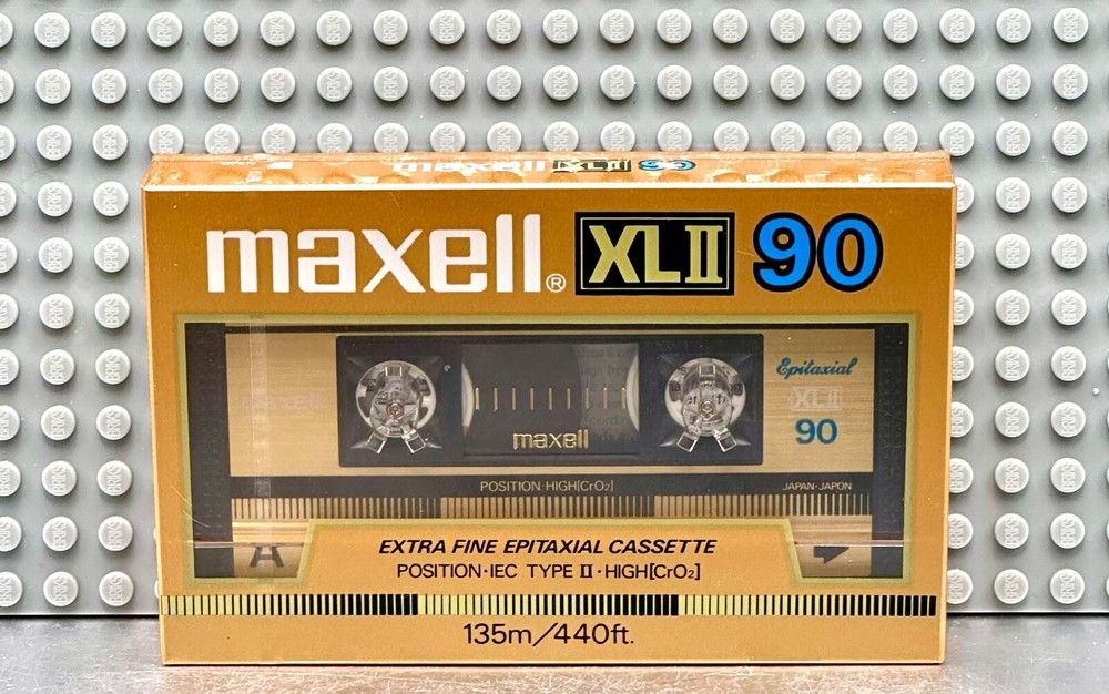 MAXELL XL II 90 VS. IV TYPE II BLANK CASSETTE TAPE (1) (SEALED)