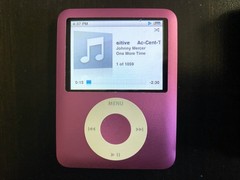 Apple Ipod Nano Pink 3rd Generation 8gb Model A1236 – w/ Case Bundle *Bad Batter