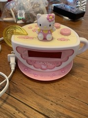 Hello Kitty Sanrio RCA Alarm Clock Radio Pink Teacup AM/FM Decor Digital WORKS