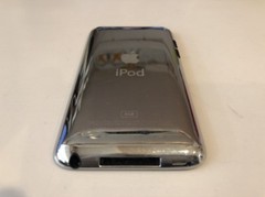 Apple iPod touch 4th Generation Black (8 GB) – Good Condition