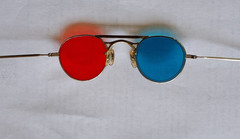 Vintage Anaglyph 3D Glasses Red And Blue Glasses with 2 Clip Ons Lot