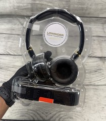 New Skullcandy Lowrider On Ear 40mm Headphones Foldable Liteweight Black & Gold