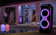 JBL Partybox 710 Party Speaker Built-In Lights and Splashproof