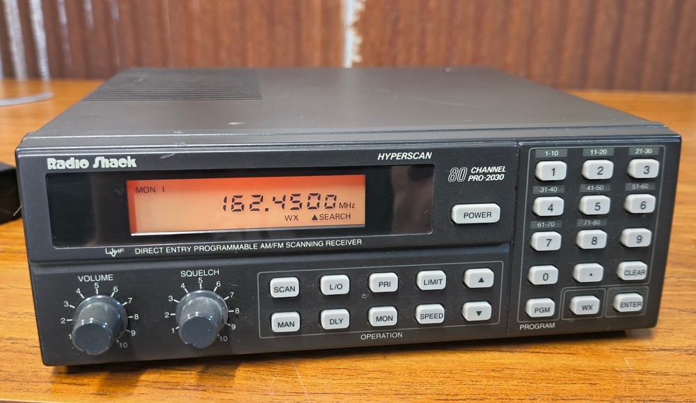 Radio Shack Pro-2030 80-Channel HF/UHF/VHF AM/FM Scanner + Power Supply