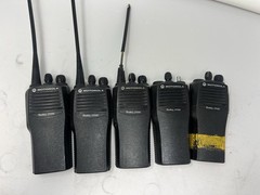 Lot Of 5,Motorola Radius CP200 AAH50RDC9AA1AN UHF Two-Way Radio ,AS Is