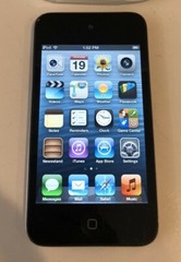 Apple iPod touch 4th Generation Black (8 GB) – Good Condition