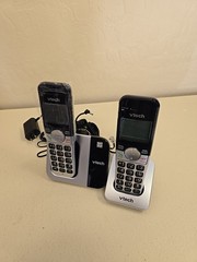 ​VTech VG231-2 Cordless Phone System – 2 Handsets – Easy to Use – Large LCD