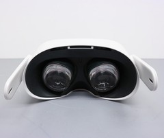 Meta Quest 2 128GB Advanced All-In-One VR Headset Only ISSUE