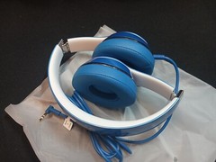Beats by Dr. Dre Solo2 Wired on Ear Headphones – Metalic Blue NEW WITHOUT BOX!