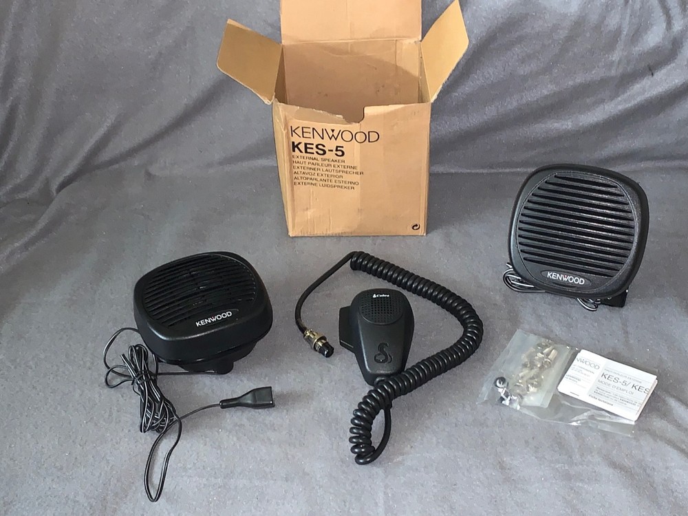 Set of 2 Kenwood KES-5 External Speakers (1 used 1 un-used) & 1 Cobra CA-73 mic