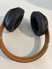 Beats by Dr. Dre Studio3 Bluetooth Over-Ear Headphones Black Gold Brown Used