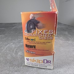 VINTAGE Skip Dr. Doctor CD & DVD Repair Device Digital Innovations Disc Fix