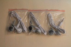 Pack of 3 Long 6′ Cable – 3.5mm White In-Ear Earbuds