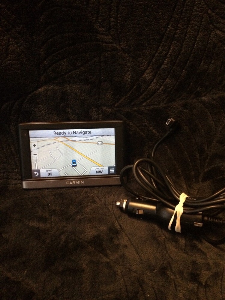 Garmin Nuvi 2457LMT Automotive In-Dash With Car Charger AC Adapter