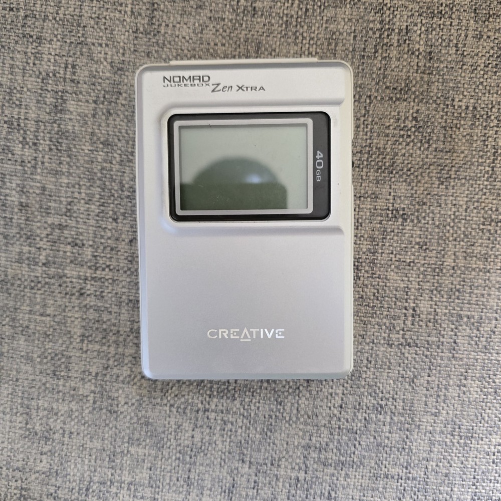 Rare Vintage Creative Nomad Jukebox Zen Xtra MP3 – Iconic Early 2000s Collector