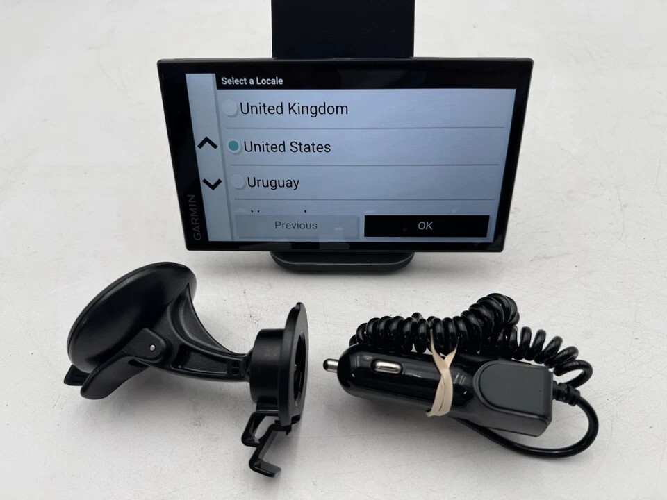 Garmin DriveSmart 66 6″ GPS Navigator
