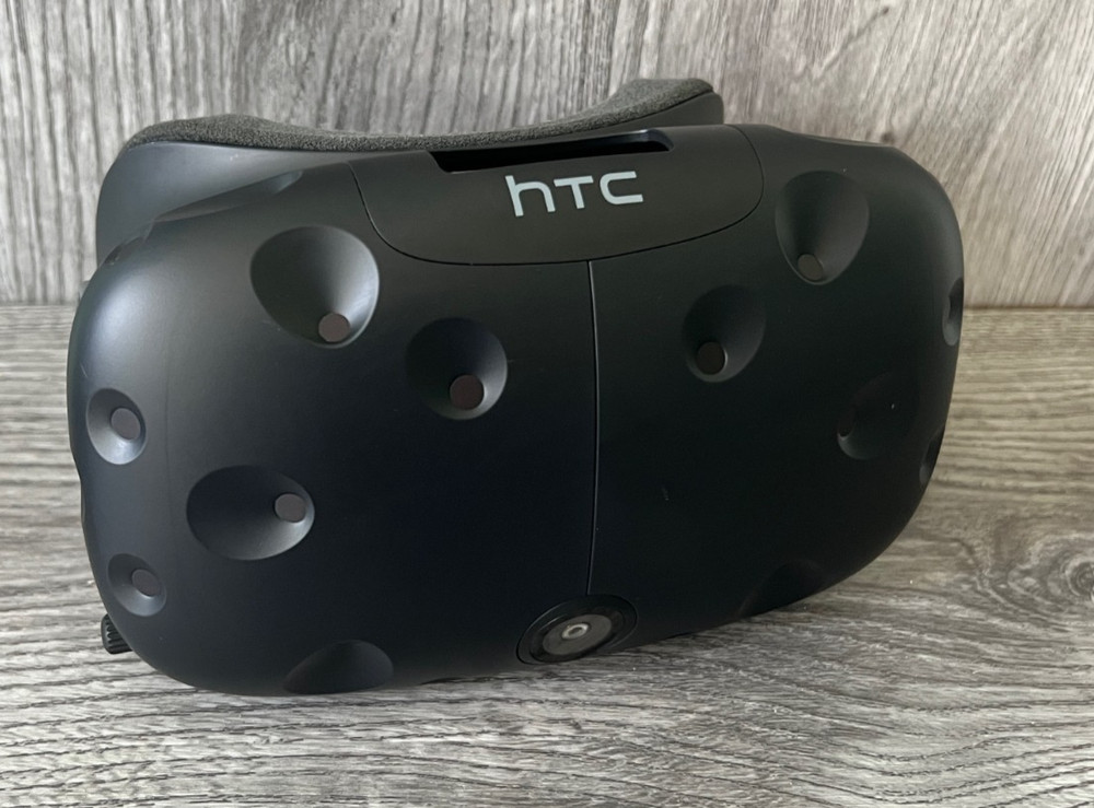 HTC Vive Virtual Reality Headset VR – Headset ONLY