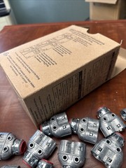 Lot of 18 Arlington 3838AST 3/8″ Snap2It Duplex Connector for MC/AC/Flex, Zinc