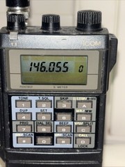 Icom IC-32AT Dual Band HT VHF UHF FM Amateur Radio Transceiver Works Well