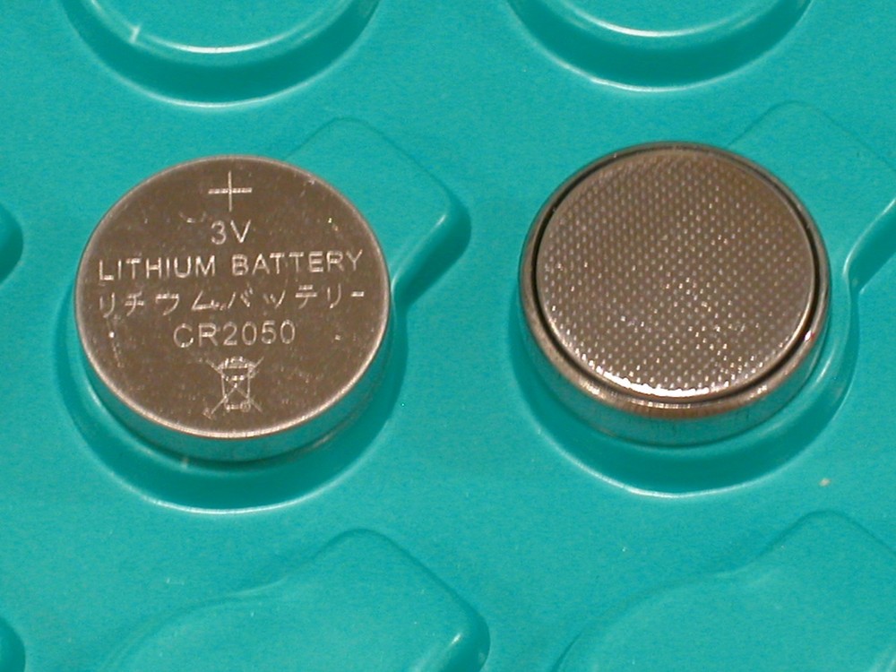 2 NEW BULK CR2050 2050 3v LITHIUM BATTERY (TWO BATTERIES)