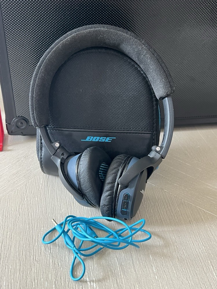 Bose SoundLink Around-Ear Wireless Headphones II Black Blue Bluetooth w/ Case