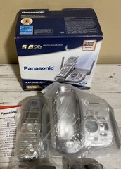 Panasonic KX-TG5631S 5.8 GHz Digital Cordless Phone Answering System