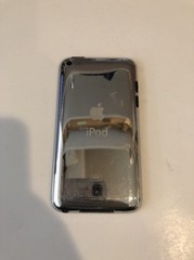 Apple iPod touch 4th Generation Black (8 GB) – Good Condition