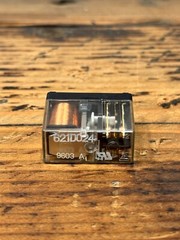 1 x Fujitsu 621D024 5A 240VAC 2A 30VDC 24VDC DPDT 8-pin Relay