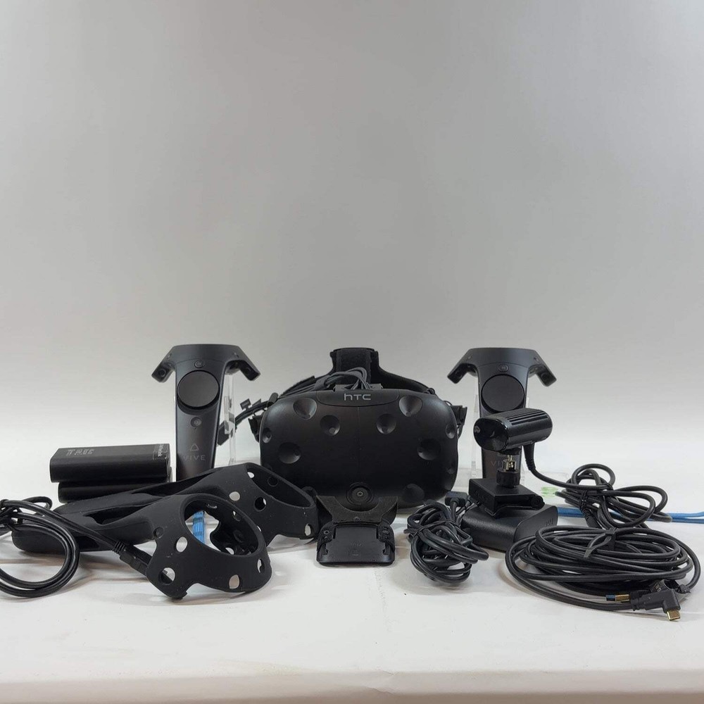 HTC Vive Pro PC VR Headset 99HANW015-00