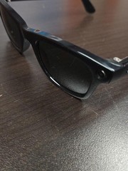 Ray-Ban Meta Wayfarer (Gen 1), Matte Black Gradient Graphite w/ Brown Case READ